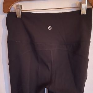 Cropped Laser Cut Lulu Leggings